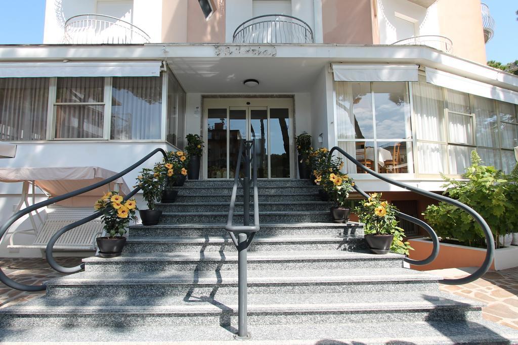 Hotel Escorial Червия Экстерьер фото